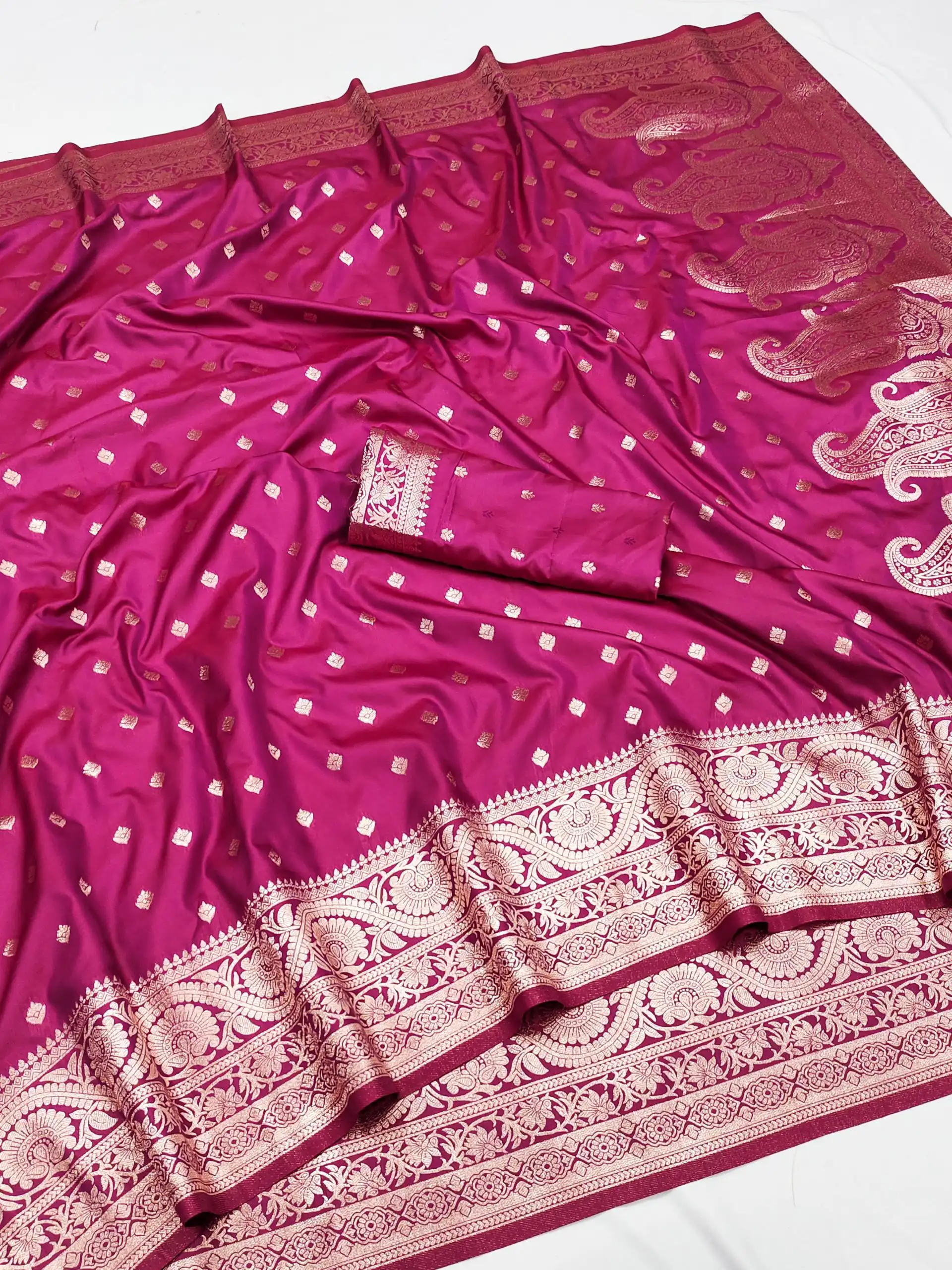 MB 1132 Rani Pink Banarasi silk Saree Perfect for Wedding, Party, Traditional Day, Lohri, Durga Puja – . Festive Deal ₹1849. Delivery 4-6 Working Days. | Designer Sarees, Embroidered Sarees, Sarees, Bollywood Sarees, Creative Sarees, Ethnic Saree, Modern Digital sarees, Party Wear Sarees