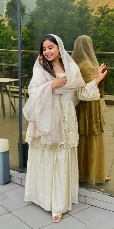 VLM 300 White Chinon Silk with Lace Work & Embroidery Work Salwar Suit . Affordable Price ₹1899. Delivery 4-6 Working Days. Shop now. | Jump Suits, Salwar suit, Casual Suits, Creative suits, Designer Suits, Palazzo Suits, Party Wear Suits, Patiala Suits, Straight Suits