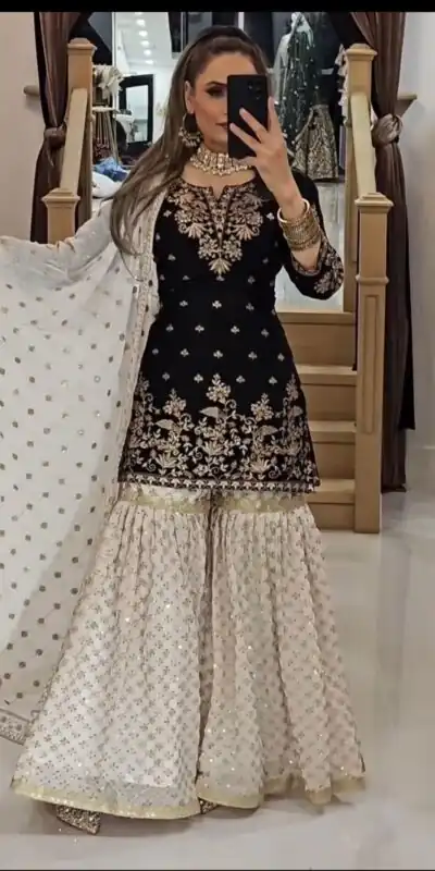VLM 264 Black in Fox Georgette Embroidery Work & Lace Work Salwar Suit . Best Price ₹2399. Delivery 4-6 Working Days. Shop now. | Jump Suits, Tops & Bottoms, Track Suits, Salwar suit, Casual Suits, Creative suits, Designer Suits, Palazzo Suits, Party Wear Suits, Patiala Suits, Straight Suits, Trendy Wear