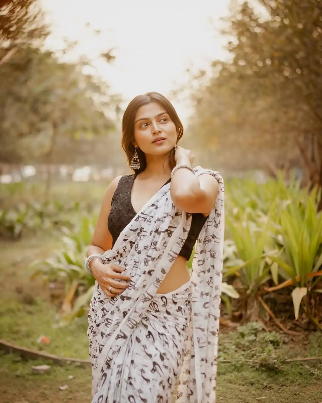 BT 432 White White Soft Cotton Digital Print Lace Work Saree . Special Price ₹1349. Delivery 4-6 Working Days. Shop now.BT 432 White | Designer Sarees, Embroidered Sarees, Sarees, Bollywood Sarees, Creative Sarees, Ethnic Saree, Modern Digital sarees, Party Wear Sarees