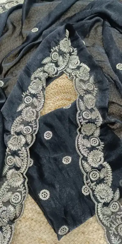 JR 655 Black Space Silk Saree Perfect for Wedding, Party, Pooja, Makar Sankranti, Temple Visit – . Affordable Price ₹1999. Delivery 4-6 Working Days | Sarees, Bollywood Sarees, Creative Sarees, Designer Sarees, Embroidered Sarees, Ethnic Saree, Modern Digital sarees, Party Wear Sarees