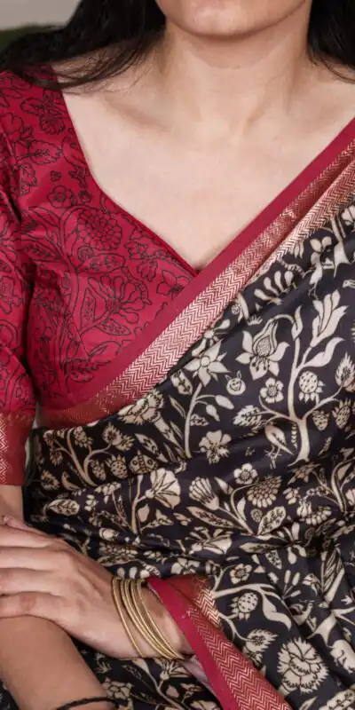 YNF 7055 Black in Tasar Silk With Viscose Border Lace Work & Lace Border Saree. Exclusive Offer ₹1699. Delivery 4-6 Working Days. Shop now. | Designer Sarees, Sarees, Bollywood Sarees, Creative Sarees, Embroidered Sarees, Ethnic Saree, Modern Digital sarees, Party Wear Sarees