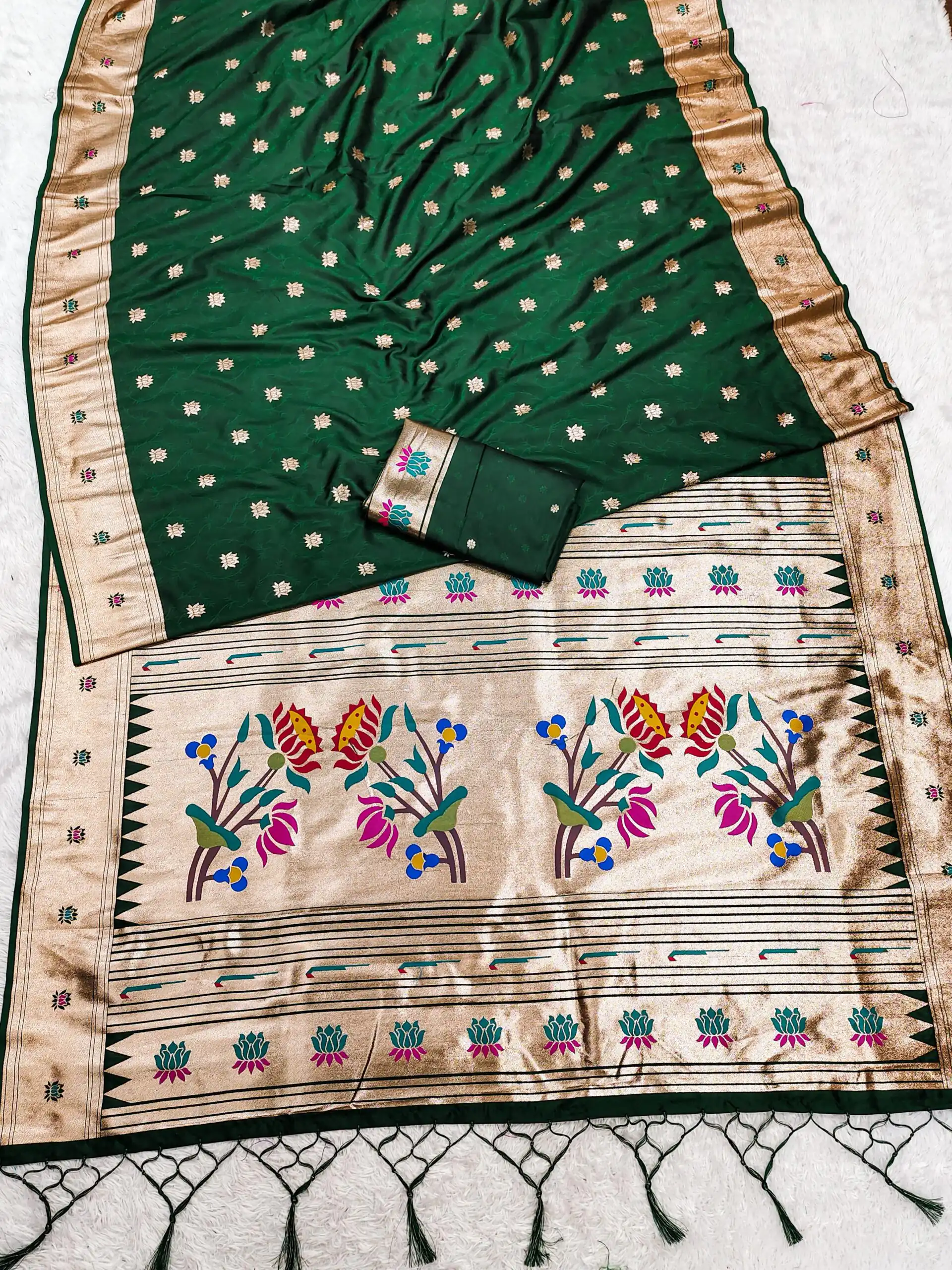 MB 2 Dark Green Paithani Silk Saree with Lace Work & Zari Work. Introductory Price ₹2049. Delivery 4-6 Working Days. Shop now. | Designer Sarees, Sarees, Bollywood Sarees, Creative Sarees, Embroidered Sarees, Ethnic Saree, Modern Digital sarees, Party Wear Sarees