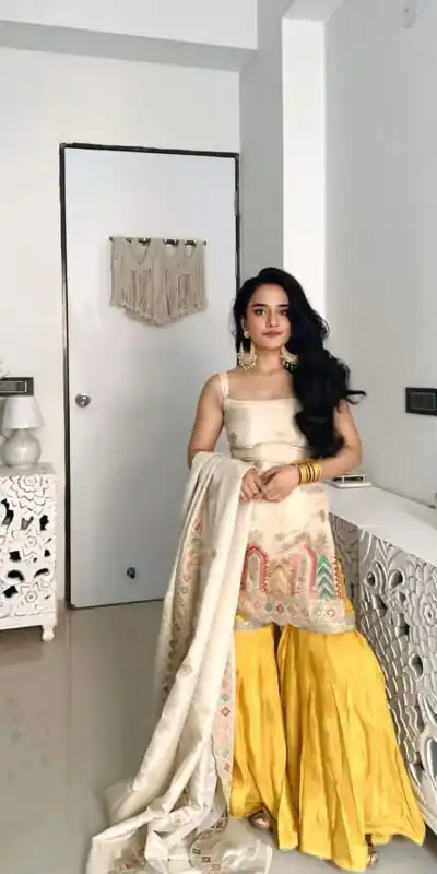 KD 1550 Off White in Color Chinnon Silk Lace Work Salwar Suit . Wedding, Party, Festive, Events, Best Price ₹2149. Delivery 4-6 Working Days. Shop now. | Jump Suits, Tops & Bottoms, Track Suits, Salwar suit, Casual Suits, Creative suits, Designer Suits, Palazzo Suits, Party Wear Suits, Patiala Suits, Straight Suits, Trendy Wear