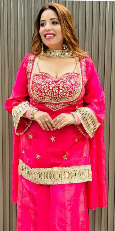 LG 2015 Pink Cosmos Salwar Suit Perfect for Wedding, Party, Karwa Chauth, Eid, Holi – . Exclusive Offer ₹2099. Delivery 4-6 Working Days. Shop now. | Jump Suits, Salwar suit, Casual Suits, Creative suits, Designer Suits, Palazzo Suits, Party Wear Suits, Patiala Suits, Straight Suits