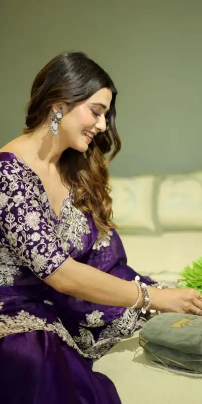 JR 628 Purple Rangoli Silk Saree with Embroidery Work & Cut Work. Affordable Price ₹1949. Delivery 4-6 Working Days. Shop now. | Designer Sarees, Sarees, Bollywood Sarees, Creative Sarees, Embroidered Sarees, Ethnic Saree, Modern Digital sarees, Party Wear Sarees