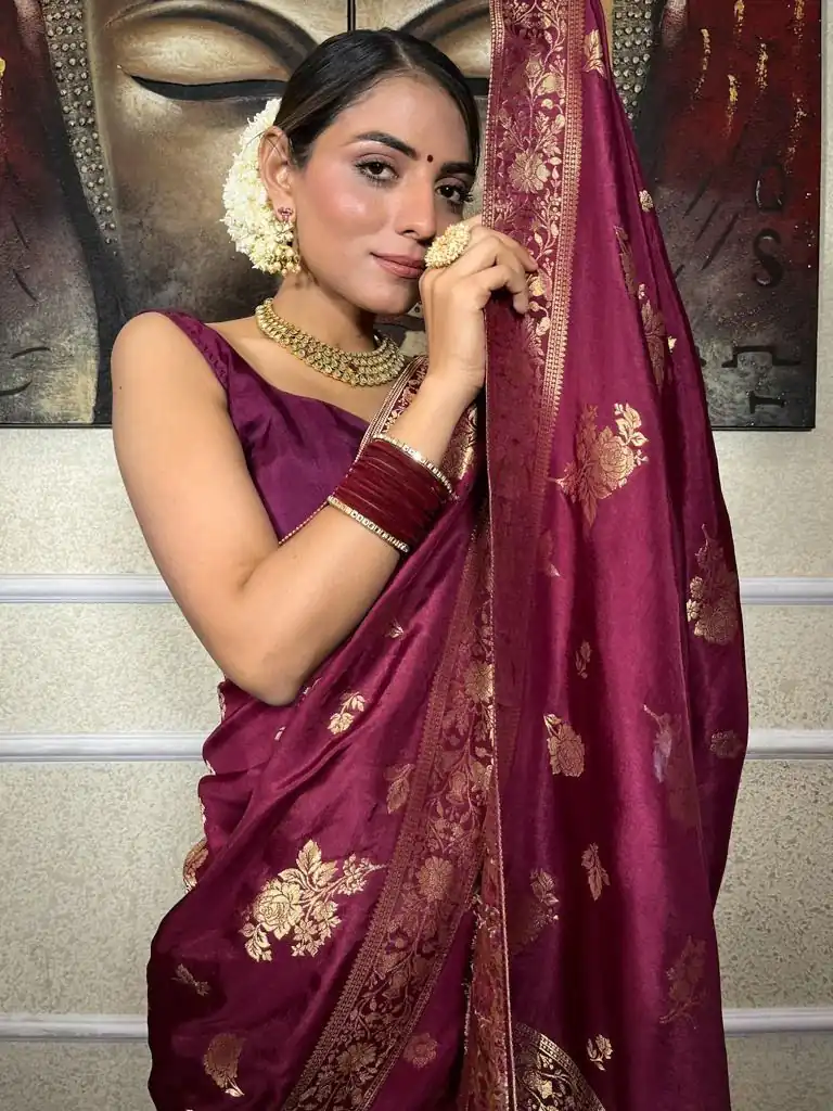 Wine Lichi Silk Jacquard Work Saree - Image 2