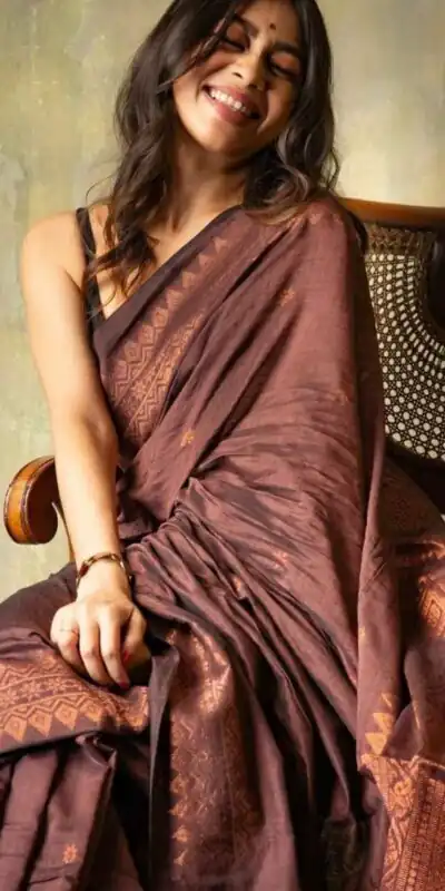 KP 6012 Brown in Soft Lichi Silk Lace Border & Lace Work Saree . Available at ₹1399 only. Delivery 4-6 Working Days. Shop now. | Designer Sarees, Sarees, Bollywood Sarees, Creative Sarees, Embroidered Sarees, Ethnic Saree, Modern Digital sarees, Party Wear Sarees