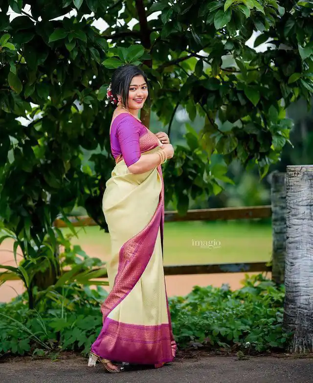 KPR 149 Cream in Soft Lichi Silk Lace Work & Lace Border Saree. Affordable Price ₹1449. Delivery 4-6 Working Days. Shop now. | Designer Sarees, Sarees, Bollywood Sarees, Creative Sarees, Embroidered Sarees, Ethnic Saree, Modern Digital sarees, Party Wear Sarees