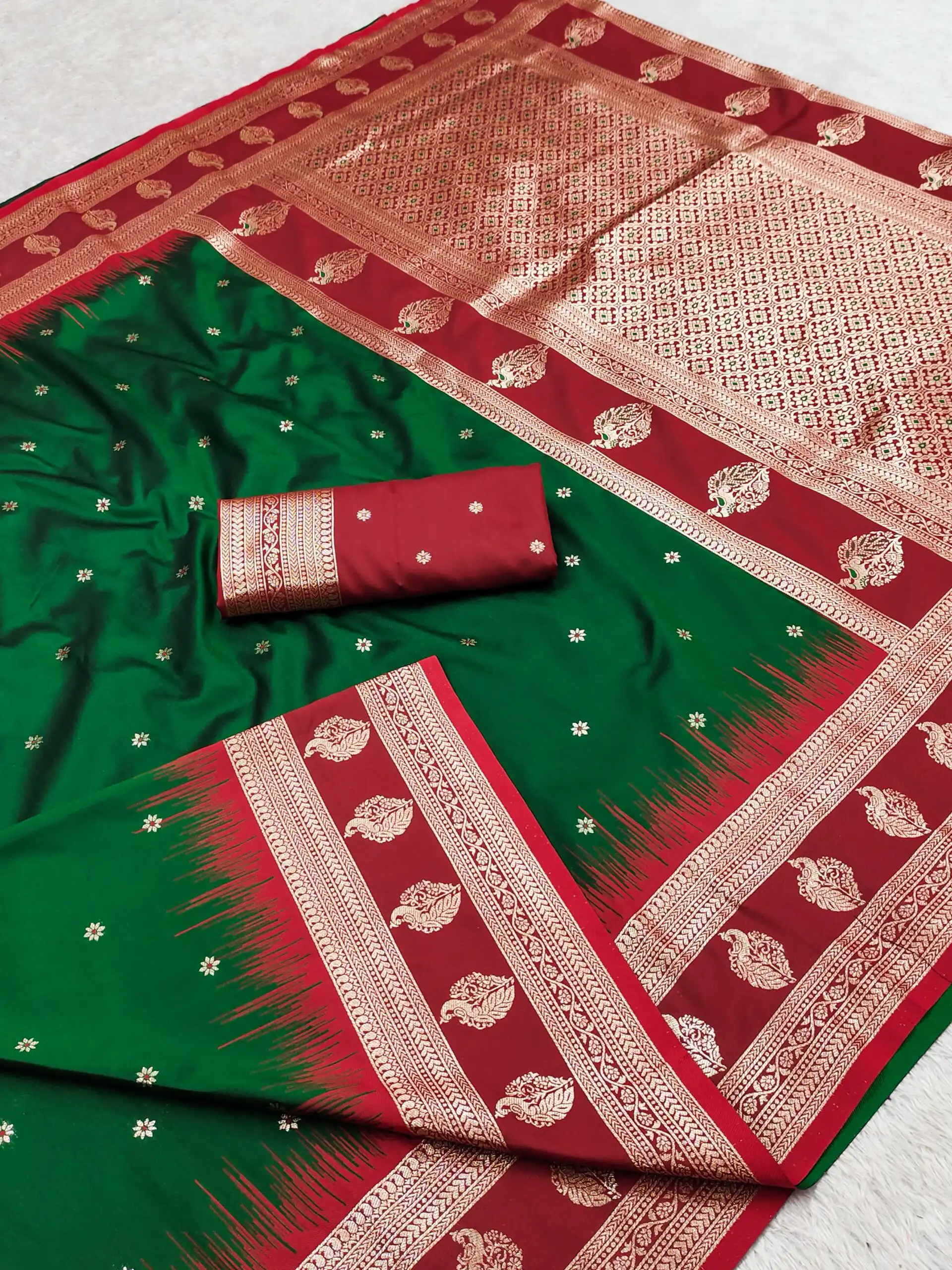 MB 188 Green in Banarasi Silk Zari Work & Lace Work Saree .Wedding, Party, Festive, Events, Now at just ₹2049. Delivery 4-6 Working Days. Shop now. | Designer Sarees, Sarees, Bollywood Sarees, Creative Sarees, Embroidered Sarees, Ethnic Saree, Modern Digital sarees, Party Wear Sarees