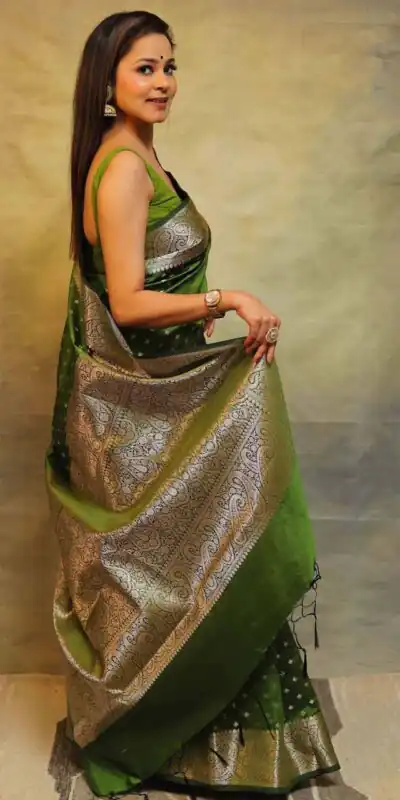 KPR 218 Green in Soft Lichi Silk Lace Border & Lace Work Saree . Exclusive Offer ₹1349. Delivery 4-6 Working Days. Shop now. | Designer Sarees, Sarees, Bollywood Sarees, Creative Sarees, Embroidered Sarees, Ethnic Saree, Modern Digital sarees, Party Wear Sarees