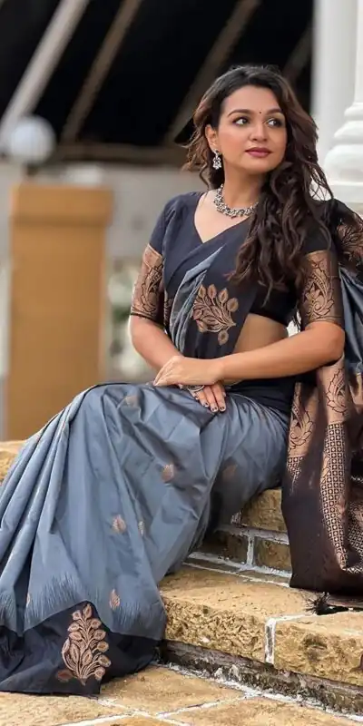 KPR 221 Grey Soft Lichi Silk Saree Perfect for Wedding, Party, Raksha Bandhan, Sangeet, Eid – . Get it for ₹1449. Delivery 4-6 Working Days. | Designer Sarees, Sarees, Bollywood Sarees, Creative Sarees, Embroidered Sarees, Ethnic Saree, Modern Digital sarees, Party Wear Sarees