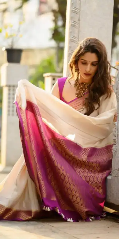 KPR 235 Off White Soft Lichi Silk Saree Perfect for Wedding, Party, Raksha Bandhan, Sangeet, Eid – . Get it for ₹1449. Delivery 4-6 Working Days. | Designer Sarees, Sarees, Bollywood Sarees, Creative Sarees, Embroidered Sarees, Ethnic Saree, Modern Digital sarees, Party Wear Sarees