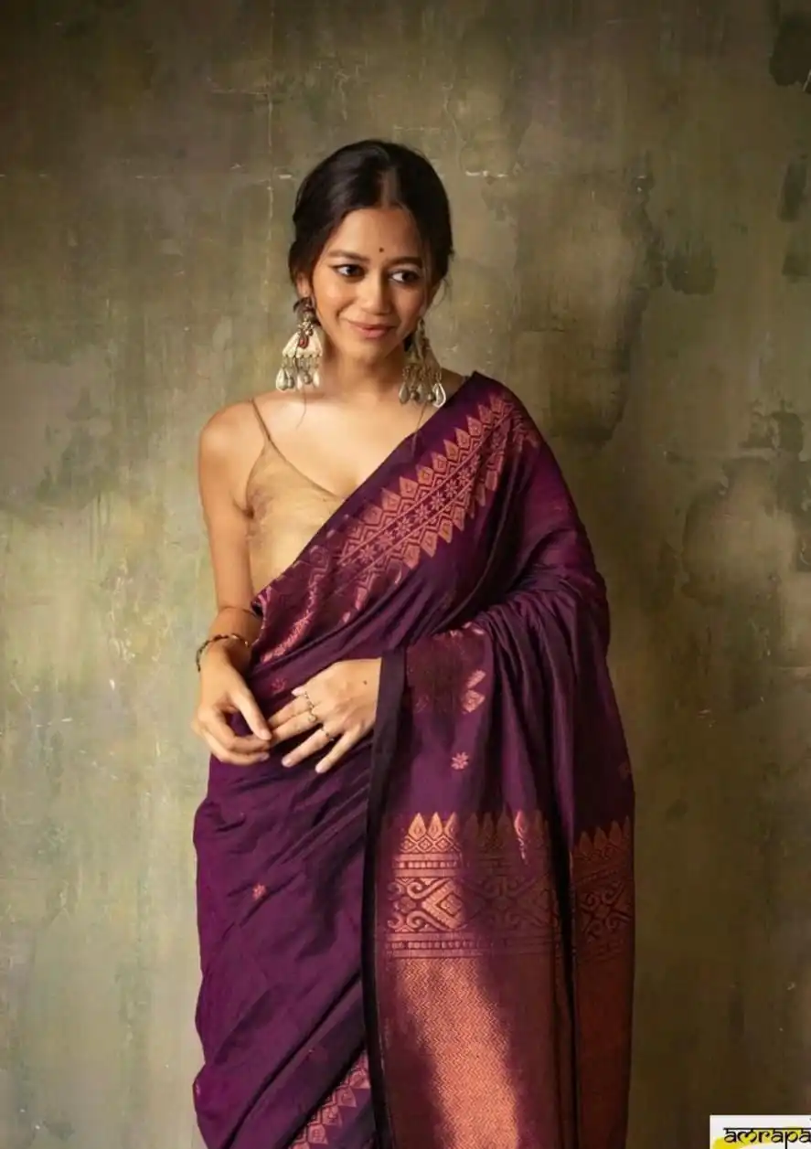 KP 6012 Purple in Soft Lichi Silk Lace Border & Lace Work Saree . Available at ₹1399 only. Delivery 4-6 Working Days. Shop now. | Designer Sarees, Sarees, Bollywood Sarees, Creative Sarees, Embroidered Sarees, Ethnic Saree, Modern Digital sarees, Party Wear Sarees