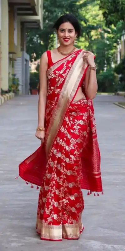 Pretty Red Lichi Silk Jacquard Work Saree