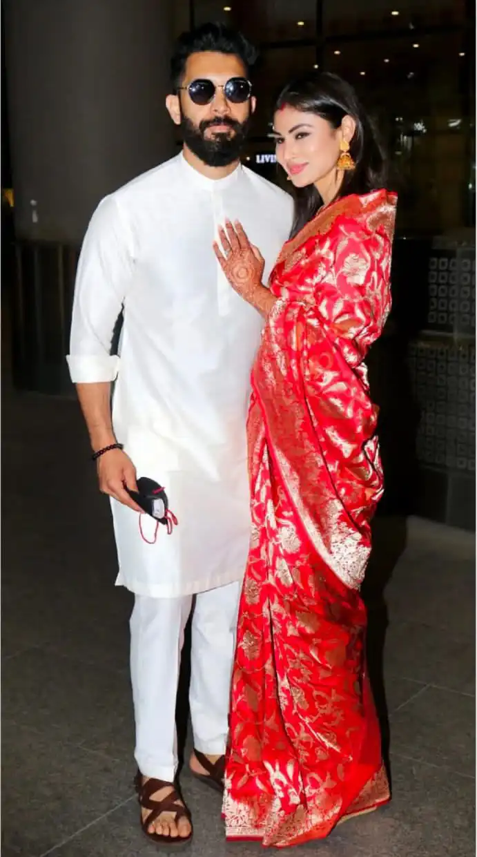 Red Soft Lichi Silk Jacquard Border Saree - Image 6