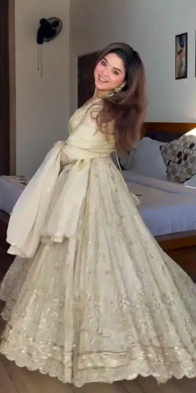 SRK 5329 Cream Crunchy Silk Salwar Suit Perfect for Wedding, Party, Onam, Housewarming, Karwa Chauth – . Get it for ₹2449. Delivery 4-6 Working Days. | Anarkali Suits, Bollywood Anarkali, Creative-Anarkali, Designer Anarkali, Embroidered Anarkali, Party Wear Anarkali