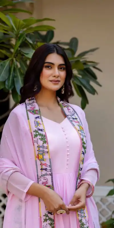 RR 41 Pink Faux Georgette Gown Perfect for Wedding, Party, Makar Sankranti, Karwa Chauth, Ethnic Day – . Now at just ₹2599. Delivery 4-6 Working D | Gowns, Bollywood Gowns, Creative Gowns, Designer Gowns, Embroidered Gowns, Party Wear Gowns