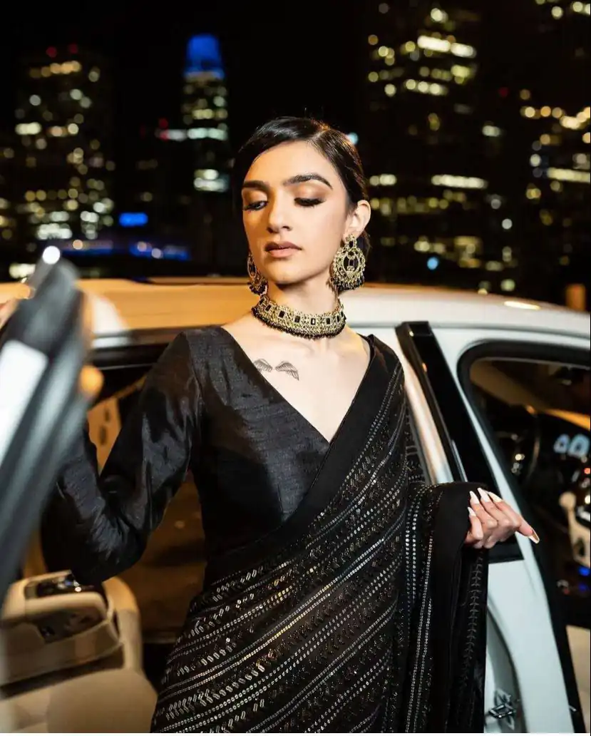 FB HM204 Georgette Saree Perfect for Wedding, Party, Reception, Holi, Cultural Events –. Affordable Price ₹1999. Delivery 4-6 Working Days. Shop | Designer Sarees, Sarees, Bollywood Sarees, Creative Sarees, Embroidered Sarees, Ethnic Saree, Modern Digital sarees, Party Wear Sarees