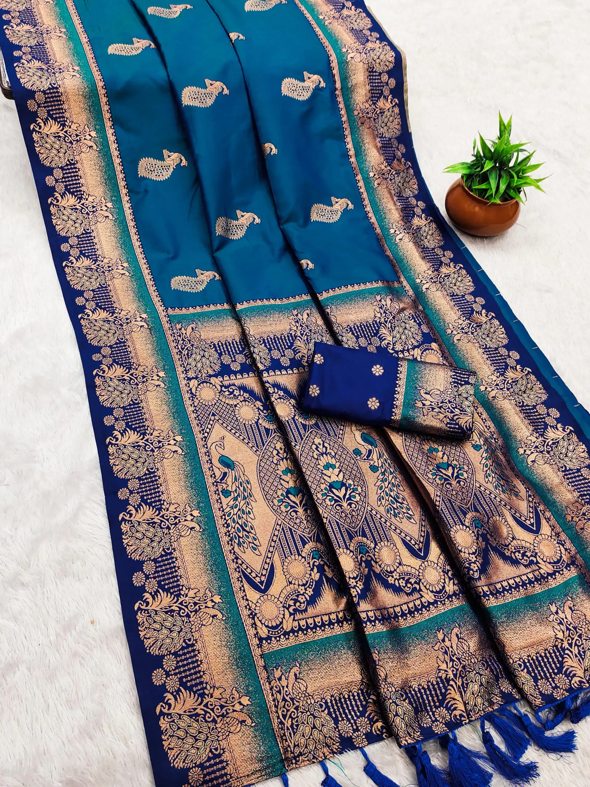 MB 1013 Blue Color Paithani silk Saree with Zari Work & Lace Work. Festive Deal ₹2399. Delivery 4-6 Working Days. Shop now. | Designer Sarees, Sarees, Bollywood Sarees, Creative Sarees, Embroidered Sarees, Ethnic Saree, Modern Digital sarees, Party Wear Sarees