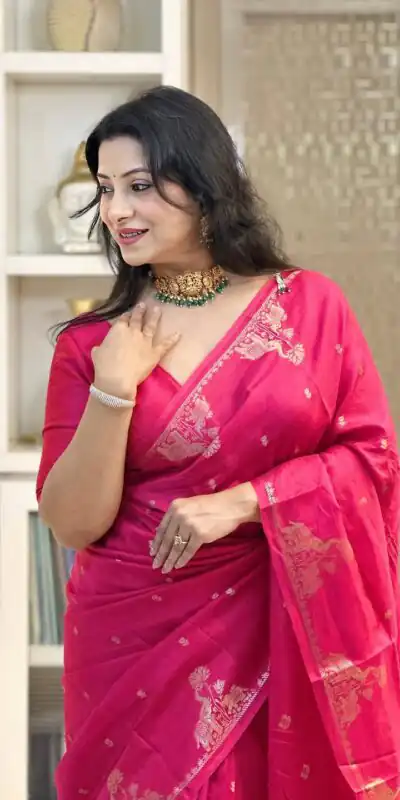 KP 6085 Red Pink Lichi Silk Saree with Lace Border & Lace Work. Special Price ₹1449. Delivery 4-6 Working Days. Shop now. | Designer Sarees, Modern Digital sarees, Sarees, Bollywood Sarees, Creative Sarees, Embroidered Sarees, Ethnic Saree, Party Wear Sarees