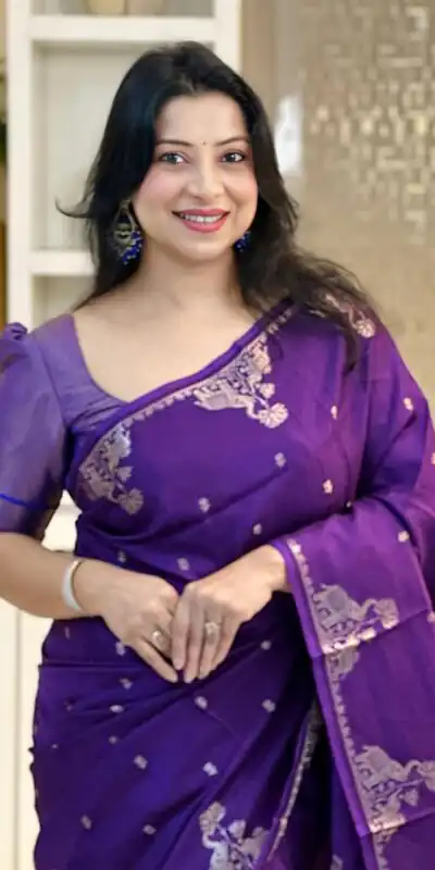 KP 6085 Purple Pink Lichi Silk Saree with Lace Border & Lace Work. Special Price ₹1449. Delivery 4-6 Working Days. Shop now. | Designer Sarees, Modern Digital sarees, Sarees, Bollywood Sarees, Creative Sarees, Embroidered Sarees, Ethnic Saree, Party Wear Sarees