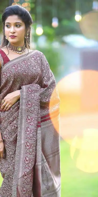 KPR 125 Wine Soft Lichi Silk Saree Perfect for Wedding, Party, Reception, Diwali, Ethnic Day – . Affordable Price ₹1299. Delivery 4-6 Working Days. | Designer Sarees, Modern Digital sarees, Sarees, Bollywood Sarees, Creative Sarees, Embroidered Sarees, Ethnic Saree, Party Wear Sarees