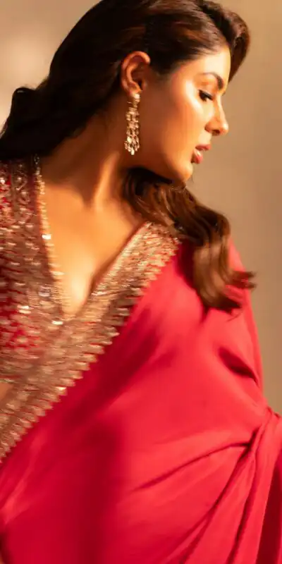 NC 5514 Red Soft Rangoli Silk Saree with Embroidery Work & Lace Work. Special Price ₹1949. Delivery 4-6 Working Days. Shop now. | Designer Sarees, Modern Digital sarees, Sarees, Bollywood Sarees, Creative Sarees, Embroidered Sarees, Ethnic Saree, Party Wear Sarees