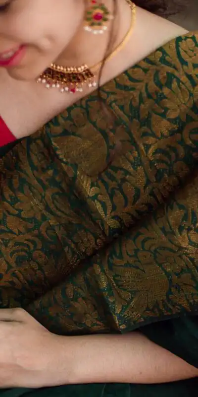 KPR 070 Green Color Soft Lichi Silk Saree with Lace Border & Lace Work. Best Price ₹1349. Delivery 4-6 Working Days. Shop now. | Creative Sarees, Sarees, Bollywood Sarees, Designer Sarees, Embroidered Sarees, Ethnic Saree, Modern Digital sarees, Party Wear Sarees