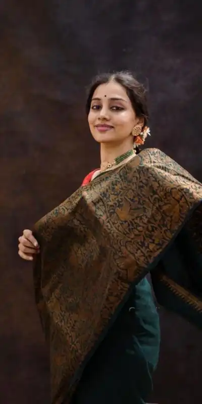 KPR 070 Green Color Soft Lichi Silk Saree with Lace Border & Lace Work. Best Price ₹1349. Delivery 4-6 Working Days. Shop now. | Creative Sarees, Sarees, Bollywood Sarees, Designer Sarees, Embroidered Sarees, Ethnic Saree, Modern Digital sarees, Party Wear Sarees