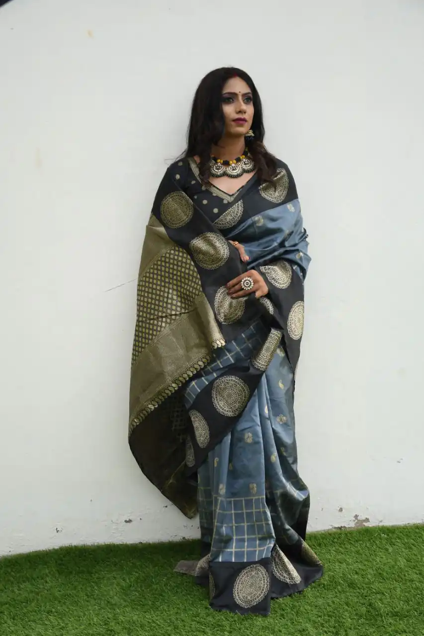 KPR 080 Grey Color Soft Lichi Silk Saree with Lace Border & Lace Work. Best Price ₹1449. Delivery 4-6 Working Days. Shop now. | Designer Sarees, Sarees, Bollywood Sarees, Creative Sarees, Embroidered Sarees, Ethnic Saree, Modern Digital sarees, Party Wear Sarees