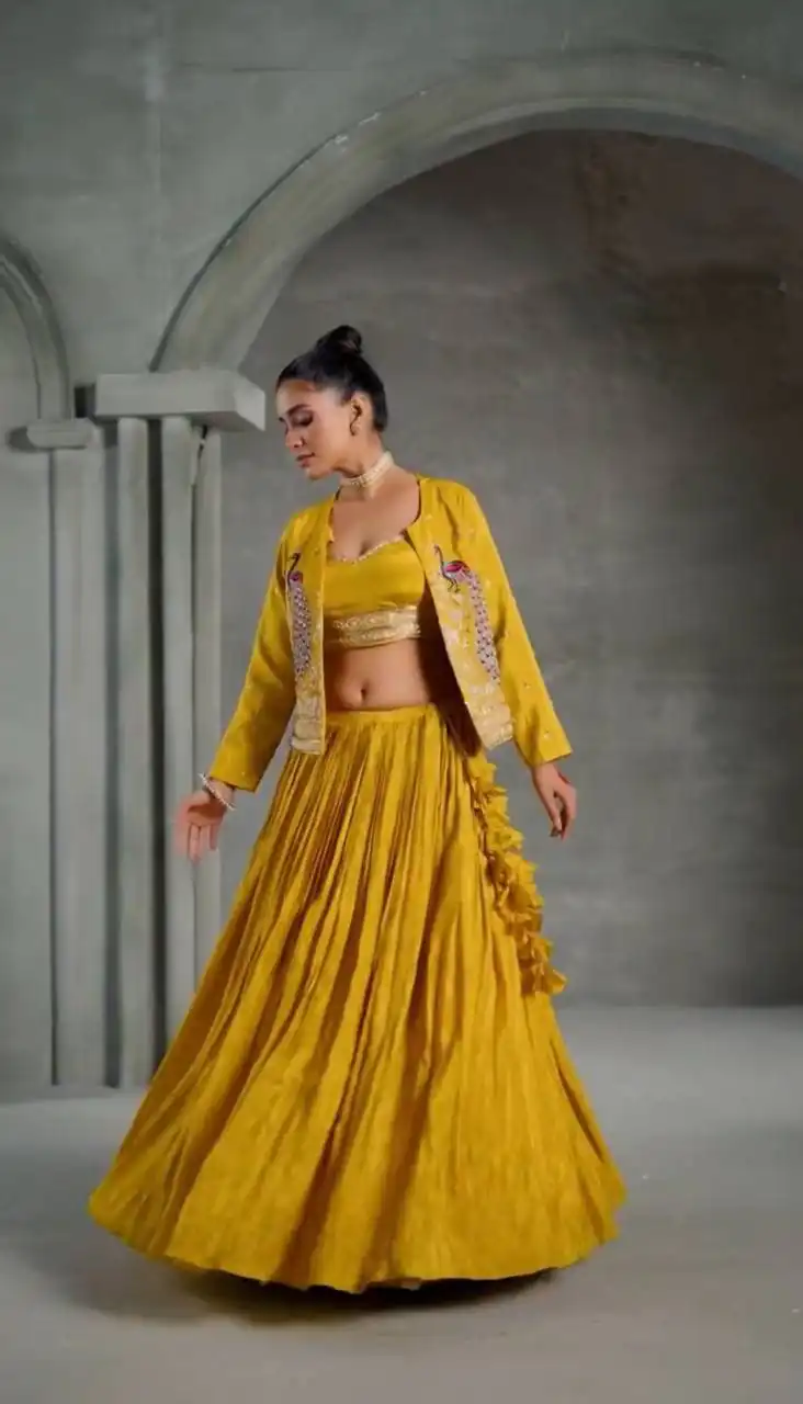 PC 495  Yellow Color Chinon silk Lehenga Choli with Cut Work. Special Online Price ₹2499. Delivery 4-6 Working Days. Shop now. | Lehenga, Bollywood Lehenga, Creative Lehenga, Designer Lehenga, Embroidered Lehenga, Party Wear Lehenga