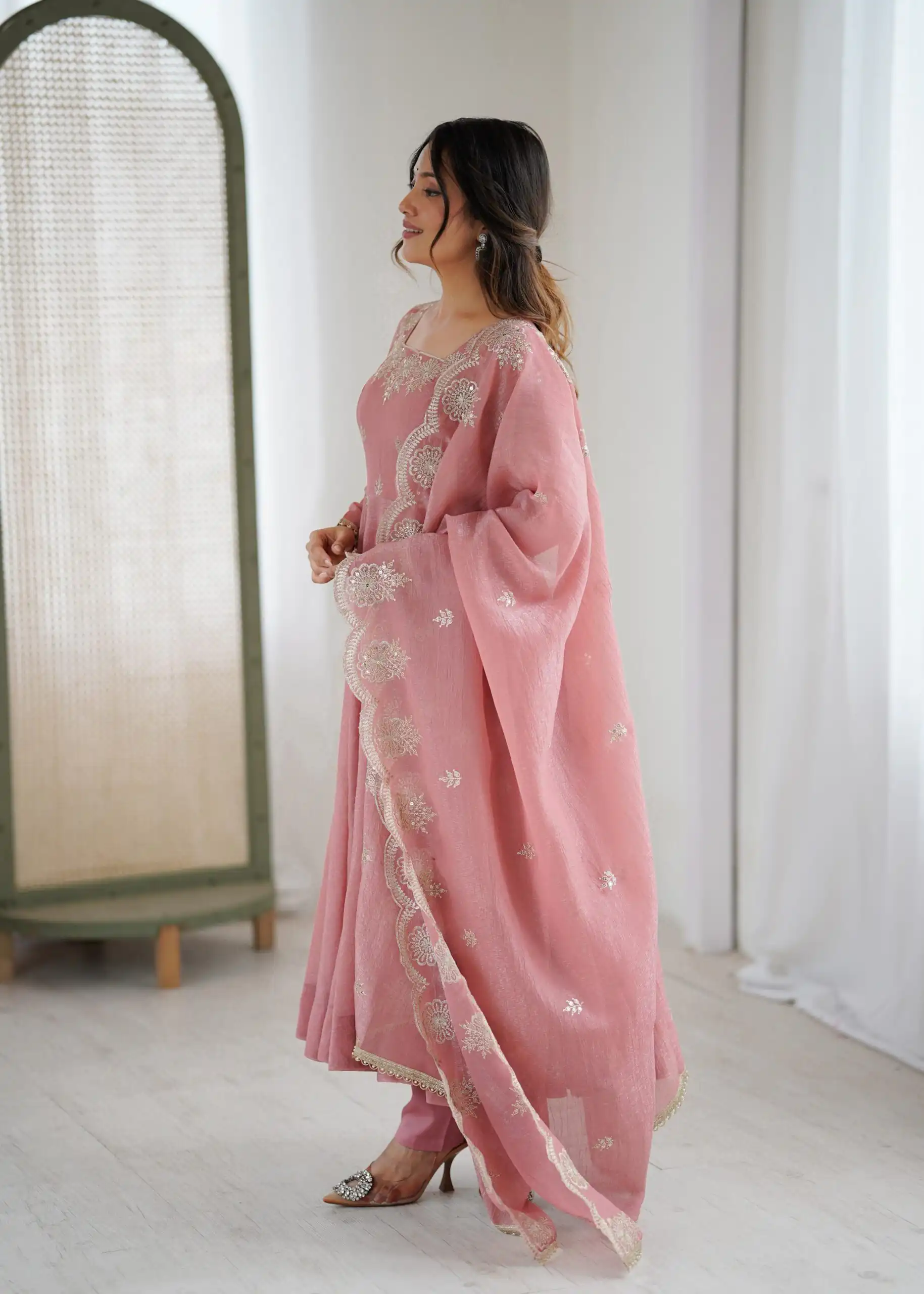 ZF 5011 Onion Crunchy Silk Gown with Embroidery Work. Wedding, Party, Festive, Events Best Price ₹2099. Delivery 4-6 Working Days. Shop now. | Gowns, Bollywood Gowns, Creative Gowns, Designer Gowns, Embroidered Gowns, Party Wear Gowns