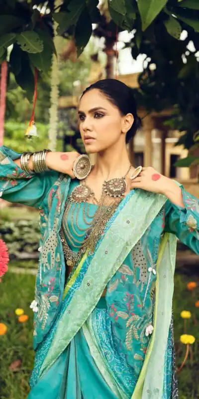 RR 34 Blue Shimmer Saree Perfect for Wedding, Party, Cultural Events, Durga Puja, Reception – . Best Price ₹2049. Delivery 4-6 Working Days. Shop now. | Designer Sarees, Modern Digital sarees, Sarees, Bollywood Sarees, Creative Sarees, Embroidered Sarees, Ethnic Saree, Party Wear Sarees