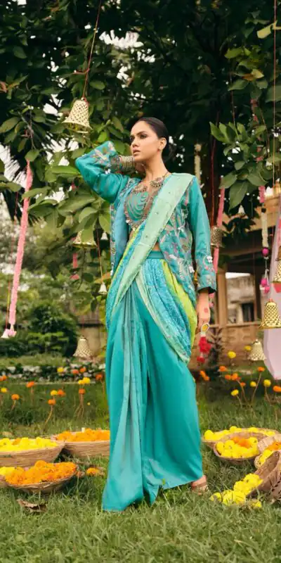 RR 34 Blue Shimmer Saree Perfect for Wedding, Party, Cultural Events, Durga Puja, Reception – . Best Price ₹2049. Delivery 4-6 Working Days. Shop now. | Designer Sarees, Modern Digital sarees, Sarees, Bollywood Sarees, Creative Sarees, Embroidered Sarees, Ethnic Saree, Party Wear Sarees