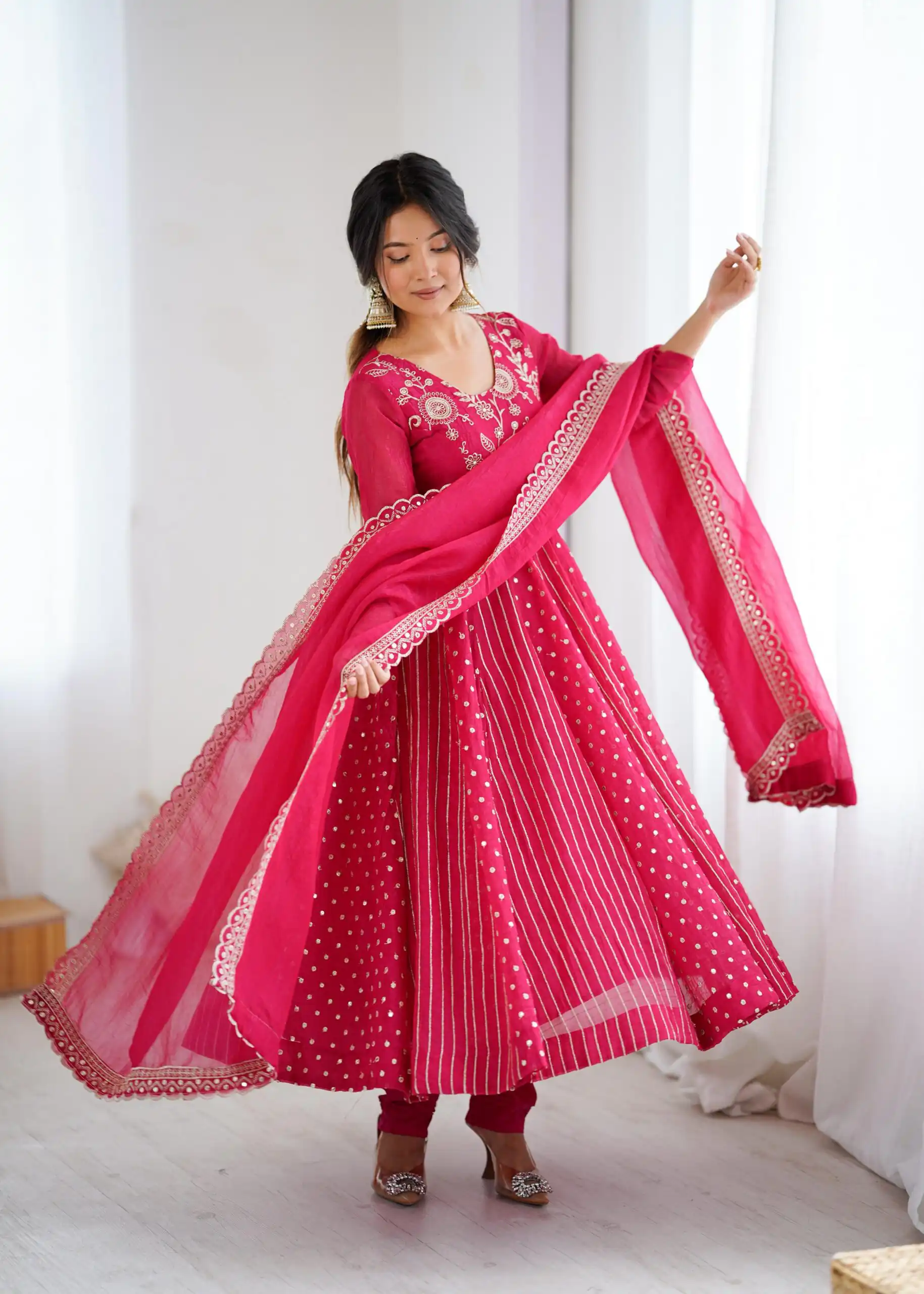 SRK 5293 Pink With Crunchy Silk With Fully Flair with Lace Work & Embroidery Work Anarkali Gown . Introductory Price ₹2149. Delivery 4-6 Worki | Gowns, Bollywood Gowns, Creative Gowns, Designer Gowns, Embroidered Gowns, Party Wear Gowns