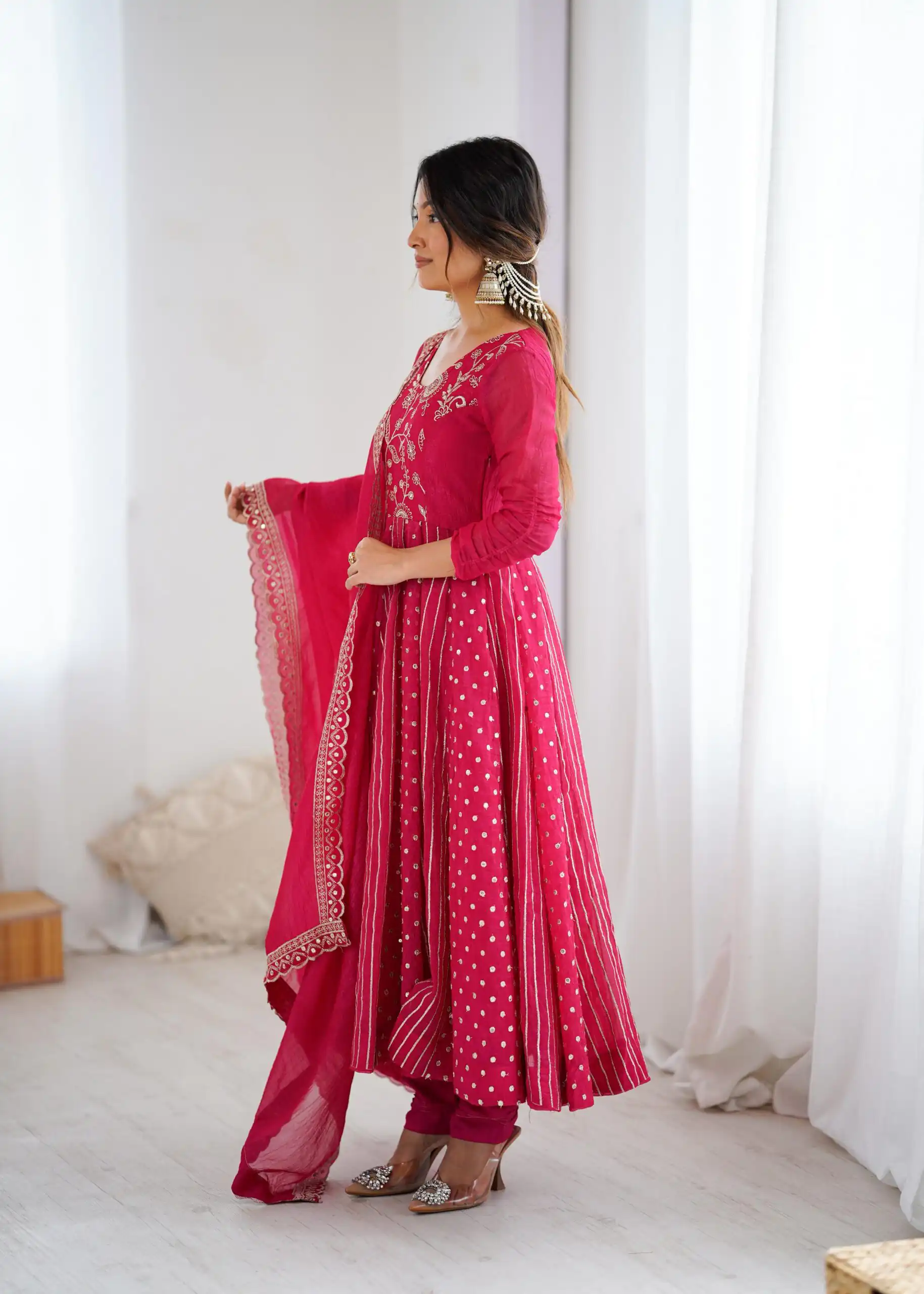 SRK 5293 Pink With Crunchy Silk With Fully Flair with Lace Work & Embroidery Work Anarkali Gown . Introductory Price ₹2149. Delivery 4-6 Worki | Gowns, Bollywood Gowns, Creative Gowns, Designer Gowns, Embroidered Gowns, Party Wear Gowns