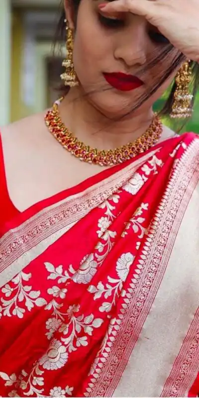 KPR 110 Red Soft Lichi Silk Saree Perfect for Wedding, Party, Reception, Diwali, Ethnic Day – . Affordable Price ₹1299. Delivery 4-6 Working Days. | Designer Sarees, Modern Digital sarees, Sarees, Bollywood Sarees, Creative Sarees, Embroidered Sarees, Ethnic Saree, Party Wear Sarees