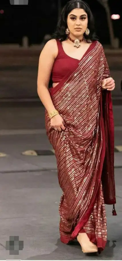 FB HM204 Red Georgette Saree Perfect for Wedding, Party, Reception, Holi, Cultural Events –. Affordable Price ₹1999. Delivery 4-6 Working Days. Shop | Designer Sarees, Sarees, Bollywood Sarees, Creative Sarees, Embroidered Sarees, Ethnic Saree, Modern Digital sarees, Party Wear Sarees