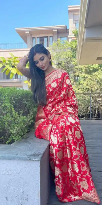 KPR 115 Red Color Soft Lichi Silk Saree with Lace Border & Lace Work. Best Price ₹1399. Delivery 4-6 Working Days. Shop now. | Designer Sarees, Sarees, Bollywood Sarees, Creative Sarees, Embroidered Sarees, Ethnic Saree, Modern Digital sarees, Party Wear Sarees