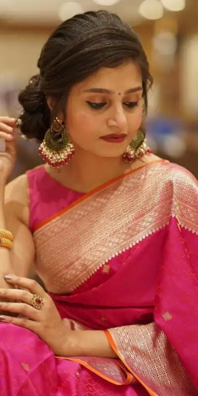 ES 8264 Red Color Soft Lichi Silk Saree with Lace Border & Lace Work. Best Price ₹1349. Delivery 4-6 Working Days. Shop now. | Designer Sarees, Sarees, Bollywood Sarees, Creative Sarees, Embroidered Sarees, Ethnic Saree, Modern Digital sarees, Party Wear Sarees