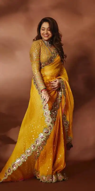 ES Aditi Yellow Faux Georgette Saree Perfect for Wedding, Party, Bridal Wear, Baisakhi, Raksha Bandhan â. Introductory Price âš2449. Delivery 4-6 Workin | Designer Sarees, Sarees, Bollywood Sarees, Creative Sarees, Embroidered Sarees, Ethnic Saree, Modern Digital sarees, Party Wear Sarees