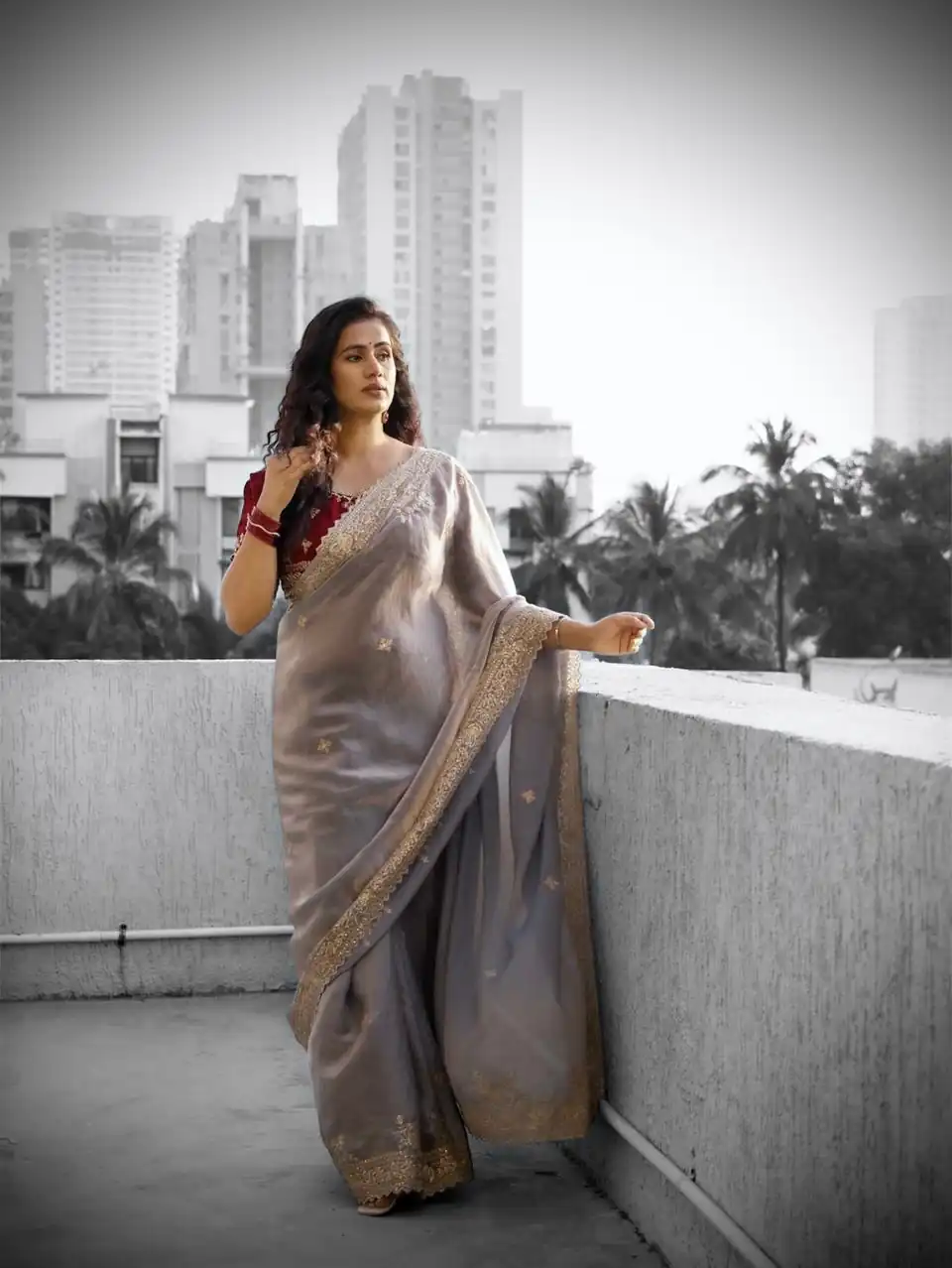 Elegant Lavender Fendy Satin Embroidery Work Saree - Image 7