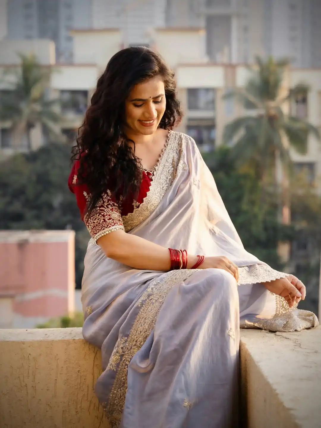 Elegant Lavender Fendy Satin Embroidery Work Saree - Image 5