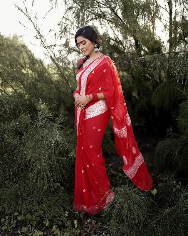 Fancy Red Soft Lilan Slab Jacquard Work Saree