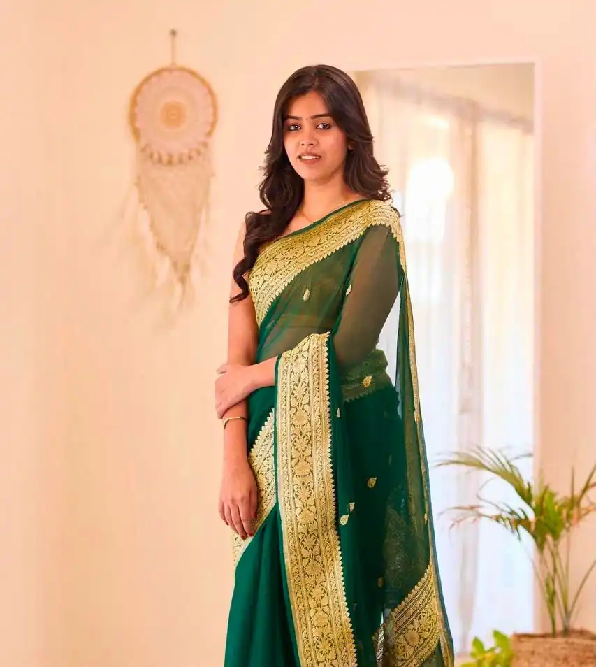 Perfect Green Soft Lilan Slab Jacquard Work Saree - Image 3