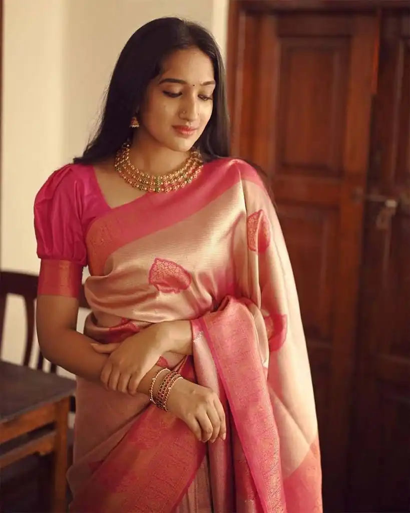 Pretty Pink Soft Lichi Silk Jacquard Work Saree - Image 5
