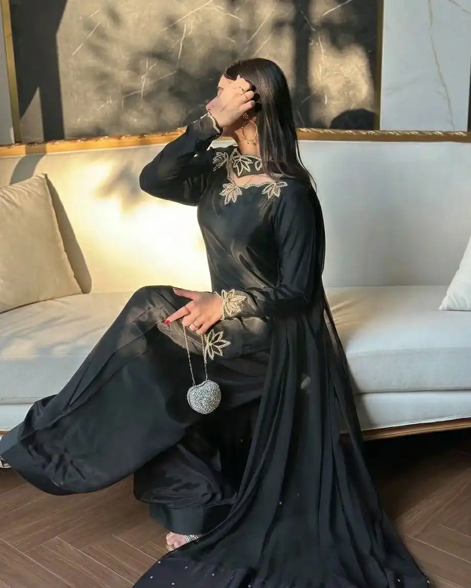 Super Black Natural Crep Embroidery Work Salwar Suit - Image 5