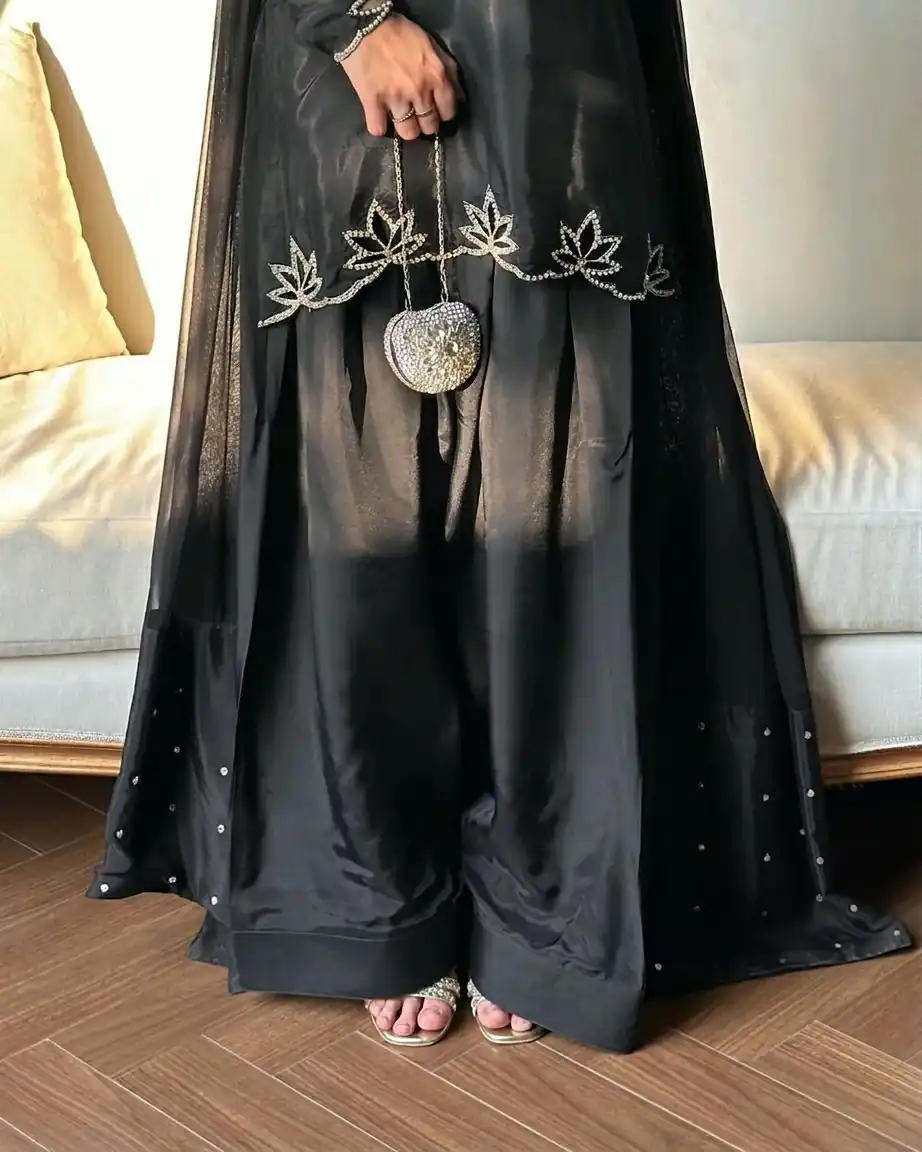 Super Black Natural Crep Embroidery Work Salwar Suit - Image 4