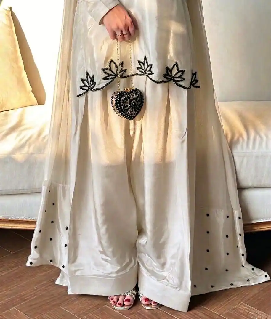 Super Off White Natural Crep Embroidery Work Salwar Suit - Image 4